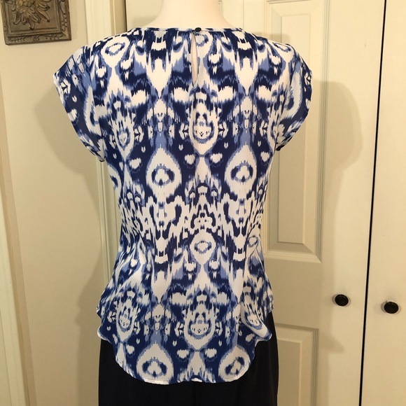 Violet & Claire Cap Sleeve Blouse - Picture 5 of 8